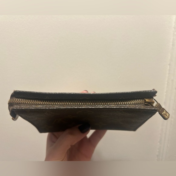 Louis Vuitton Brown and Gold Monogram Pouch EUC - Picture 4 of 15